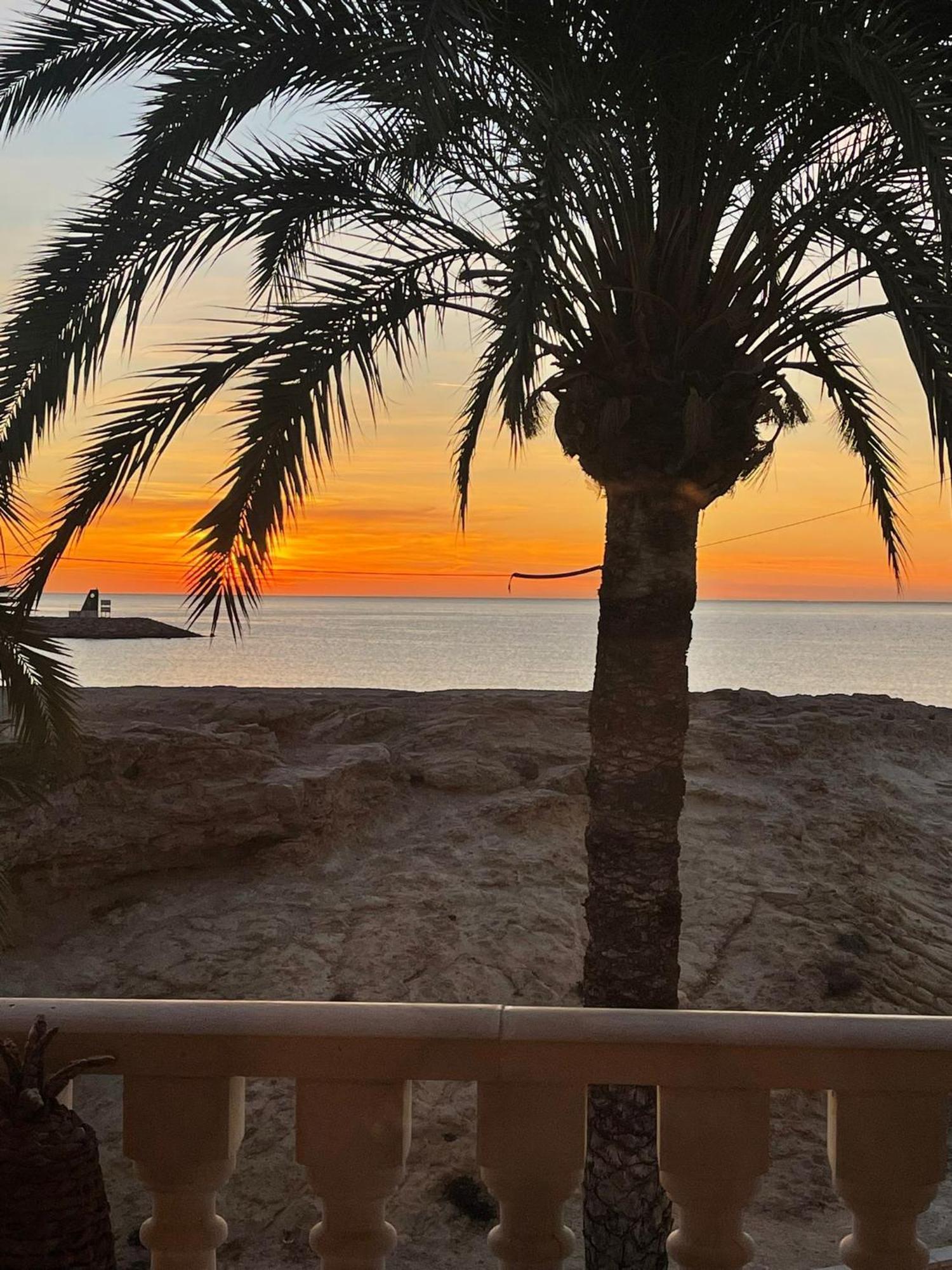 Modern Apartment Directly On The Beach With Wifi And Air Conditioning El Campello Εξωτερικό φωτογραφία